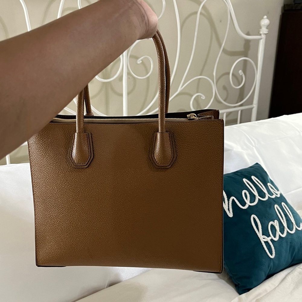 Michael Kors Purse - Picture 4 of 4